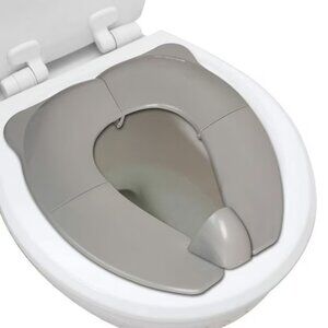 Enovoe Folding Potty Seat Gay NIB